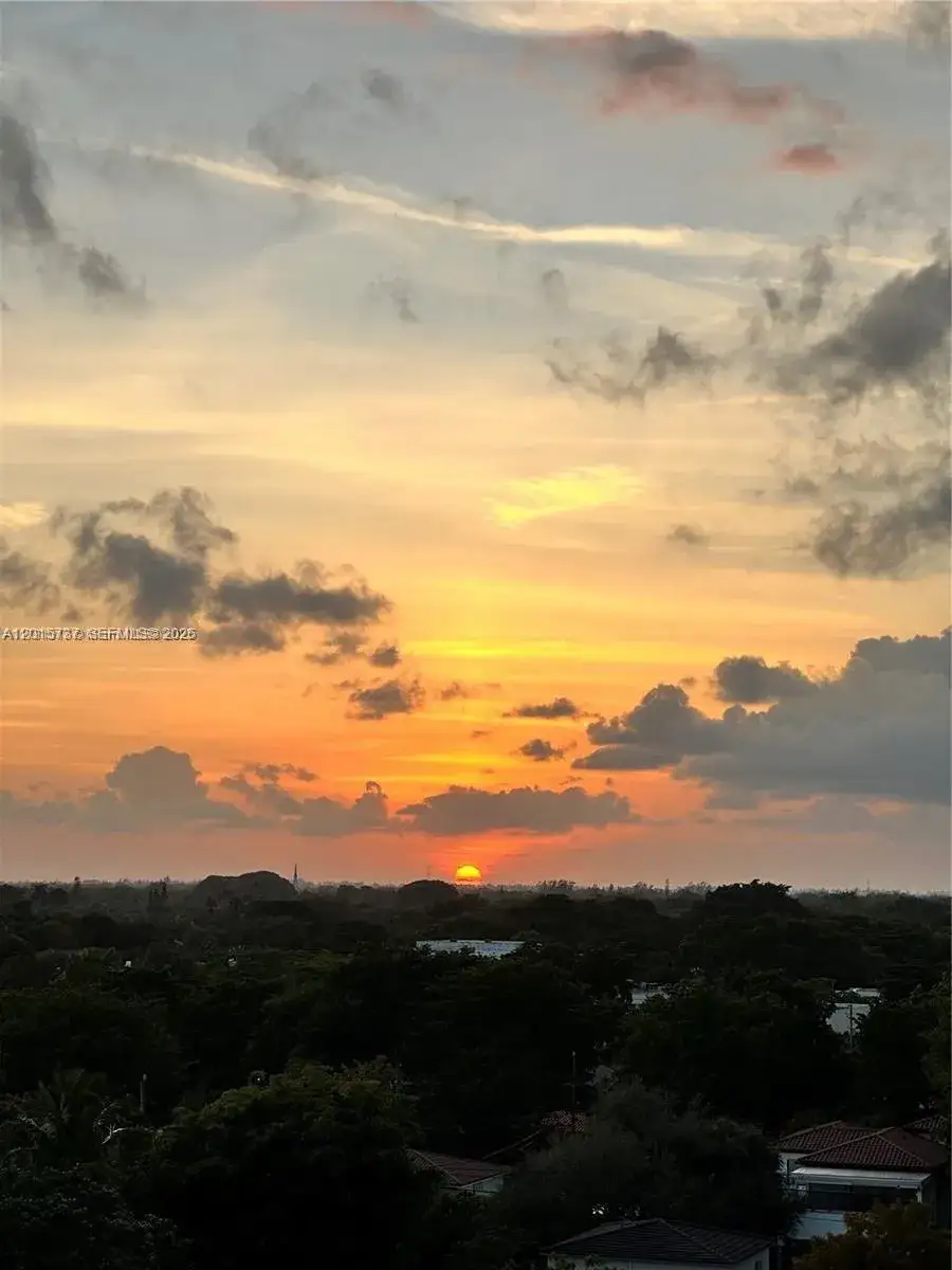 2 bedroom 2 bath Residential Lease for rent at 2650 SW 37th Ave # 807, Miami FL 33133
