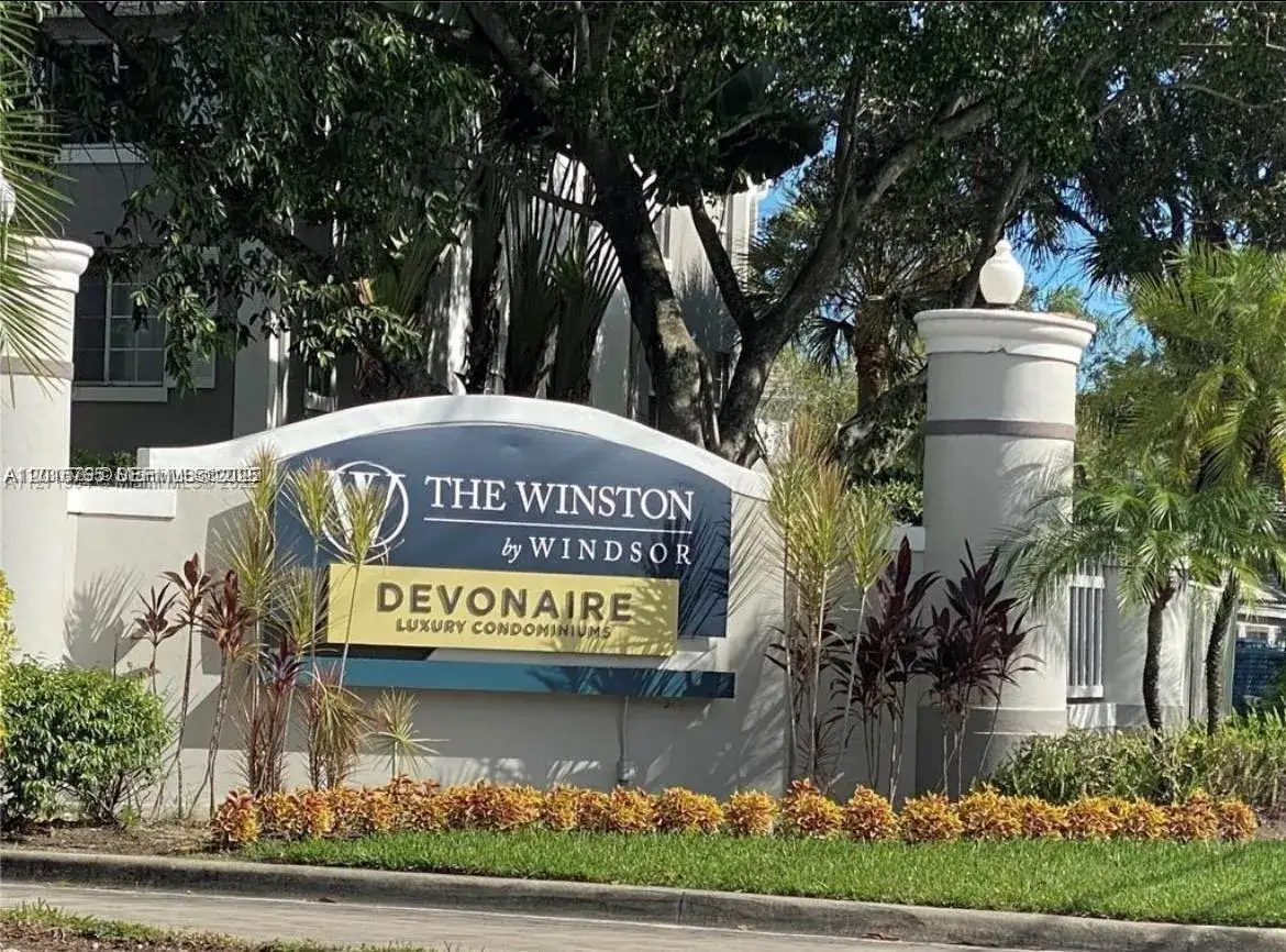 2 bedroom 1 bath Residential Lease for rent at 11155 SW 5th Pl # 205, Pembroke Pines FL 33025