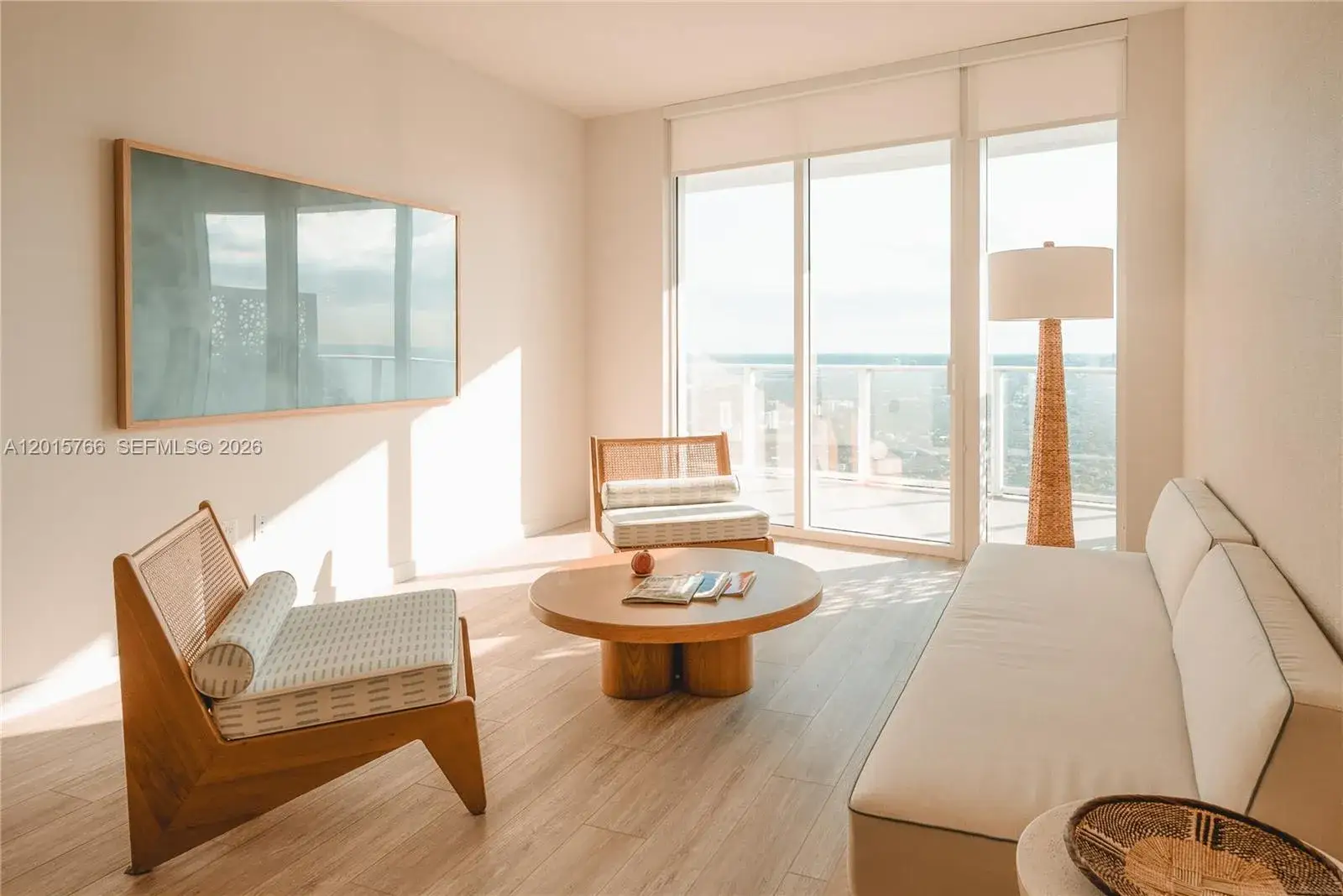 1 bedroom 1 bath Residential Lease for rent at 275 SW 6th St # 5303, Miami FL 33130