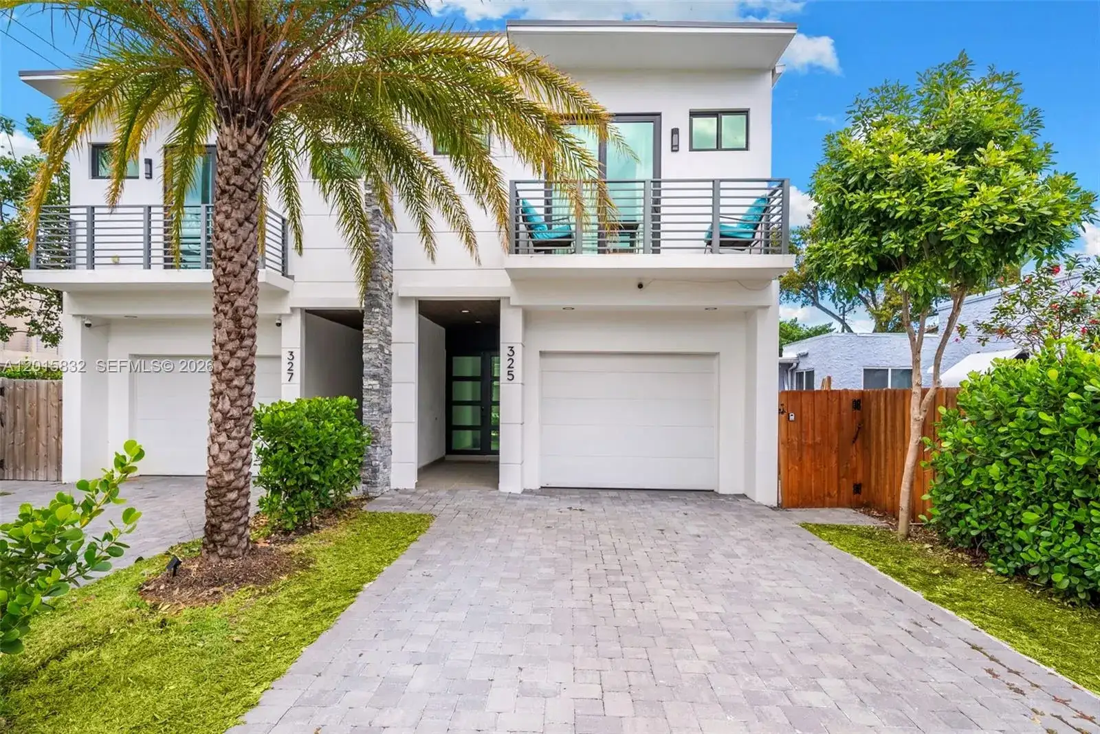 4 bedroom 4 bath Residential Lease for rent at 325 SW 16th St # A, Fort Lauderdale FL 33315