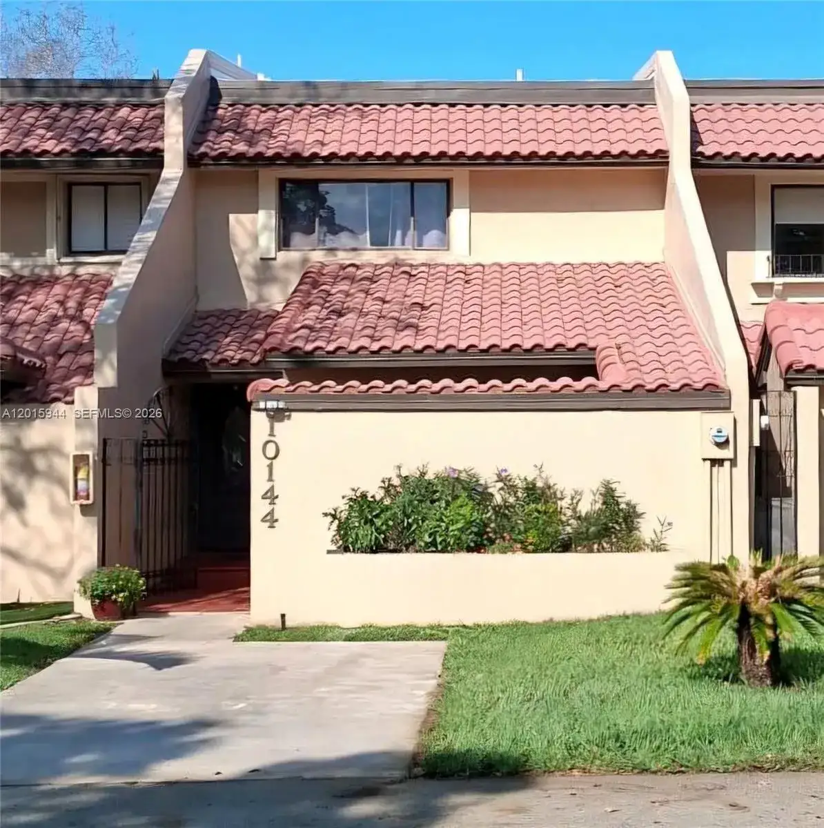 2 bedroom 2 bath Residential Lease for rent at 10144 Costa Del Sol Blvd, Doral FL 33178