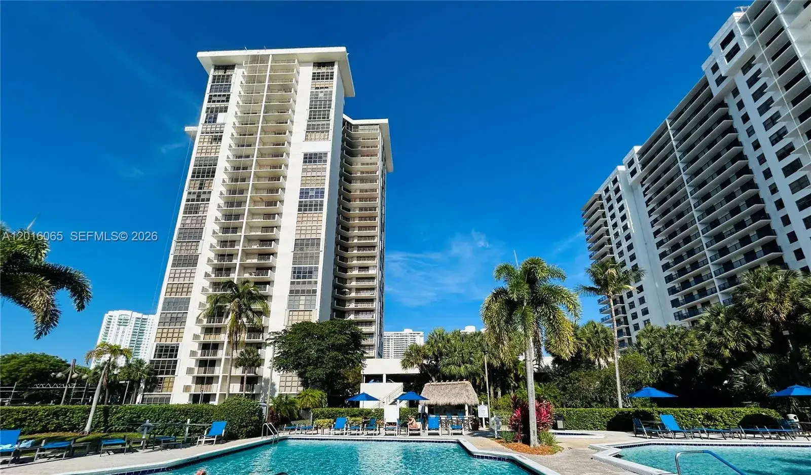 3 bedroom 2 bath Residential for sale at 18181 NE 31st Ct # 1408, Aventura FL 33160