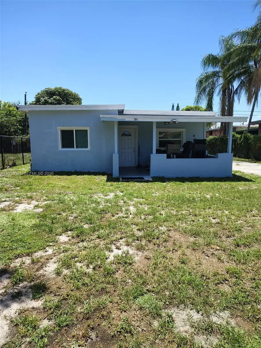 3 bedroom 2 bath Residential for sale at 311 NW 28th Way, Fort Lauderdale FL 33311