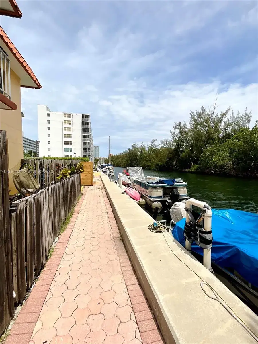 2 bedroom 1 bath Residential for sale at 3522 NE 166th St # 7, North Miami Beach FL 33160