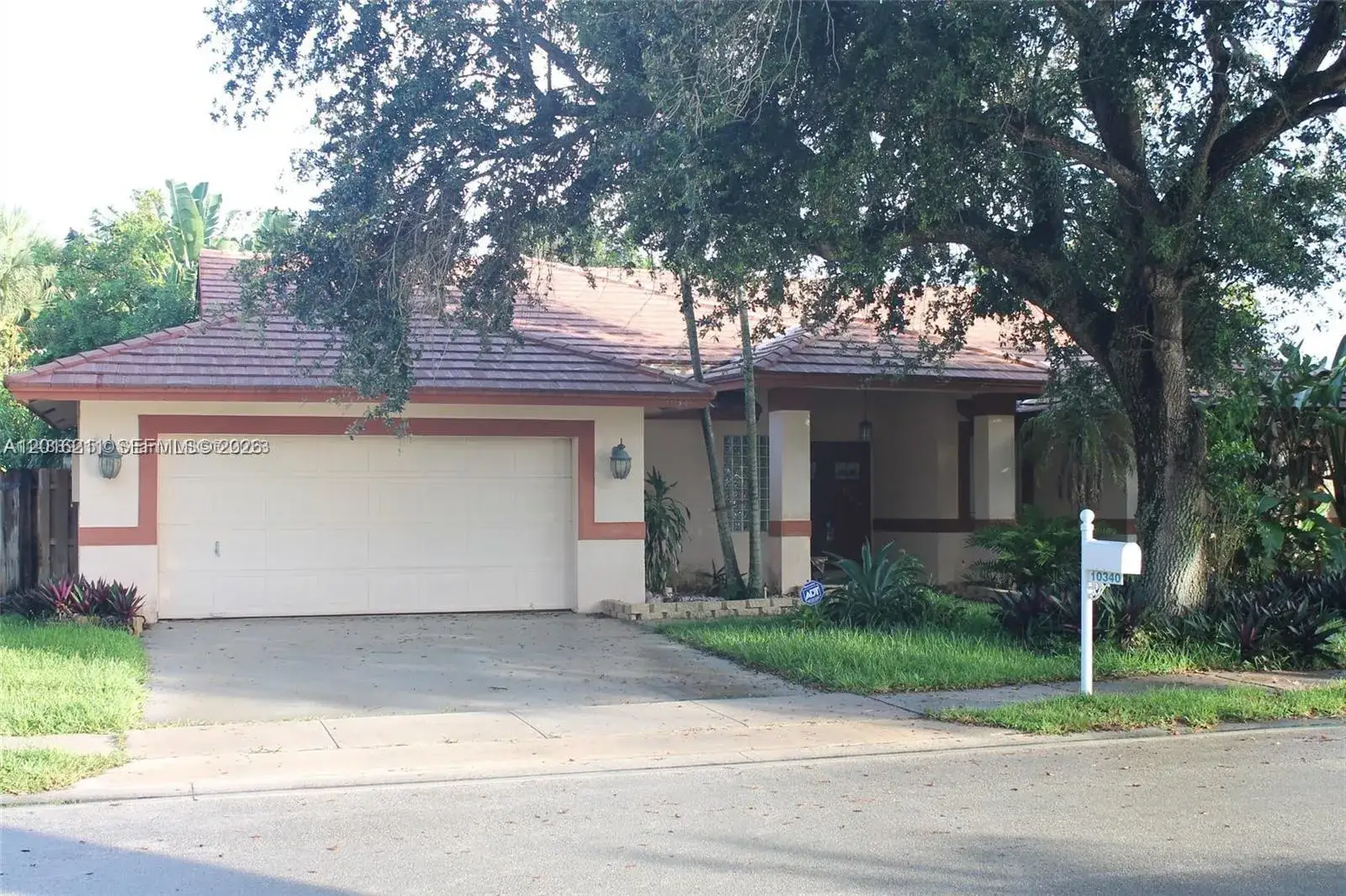 3 bedroom 2 bath Residential Lease for rent at 10340 SW 15th St, Pembroke Pines FL 33025