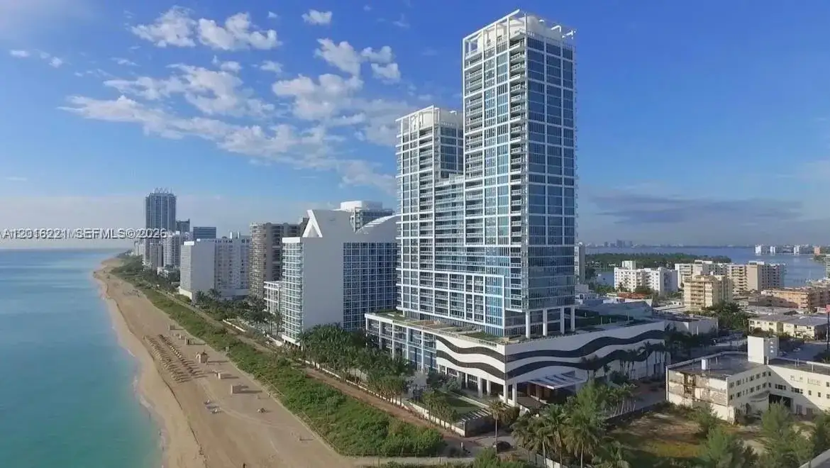 1 bedroom 1 bath Residential for sale at 6801 Collins Ave, Miami Beach FL 33141