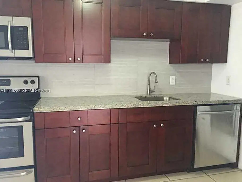 2 bedroom 2 bath Residential for sale at 2005 Sans Souci Blvd # 305, North Miami FL 33181