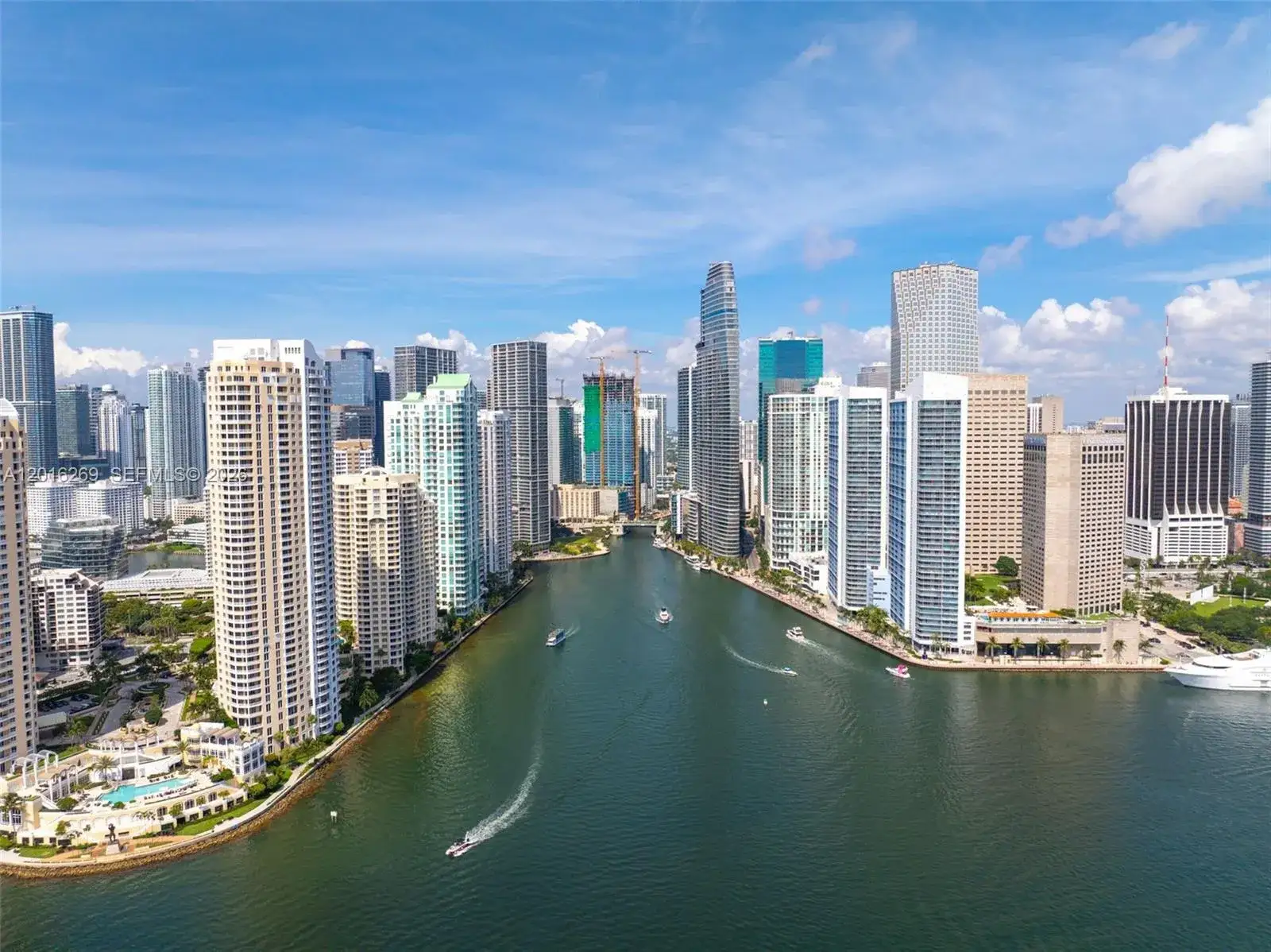 2 bedroom 2 bath Residential for sale at 300 S Biscayne Blvd # L02, Miami FL 33131