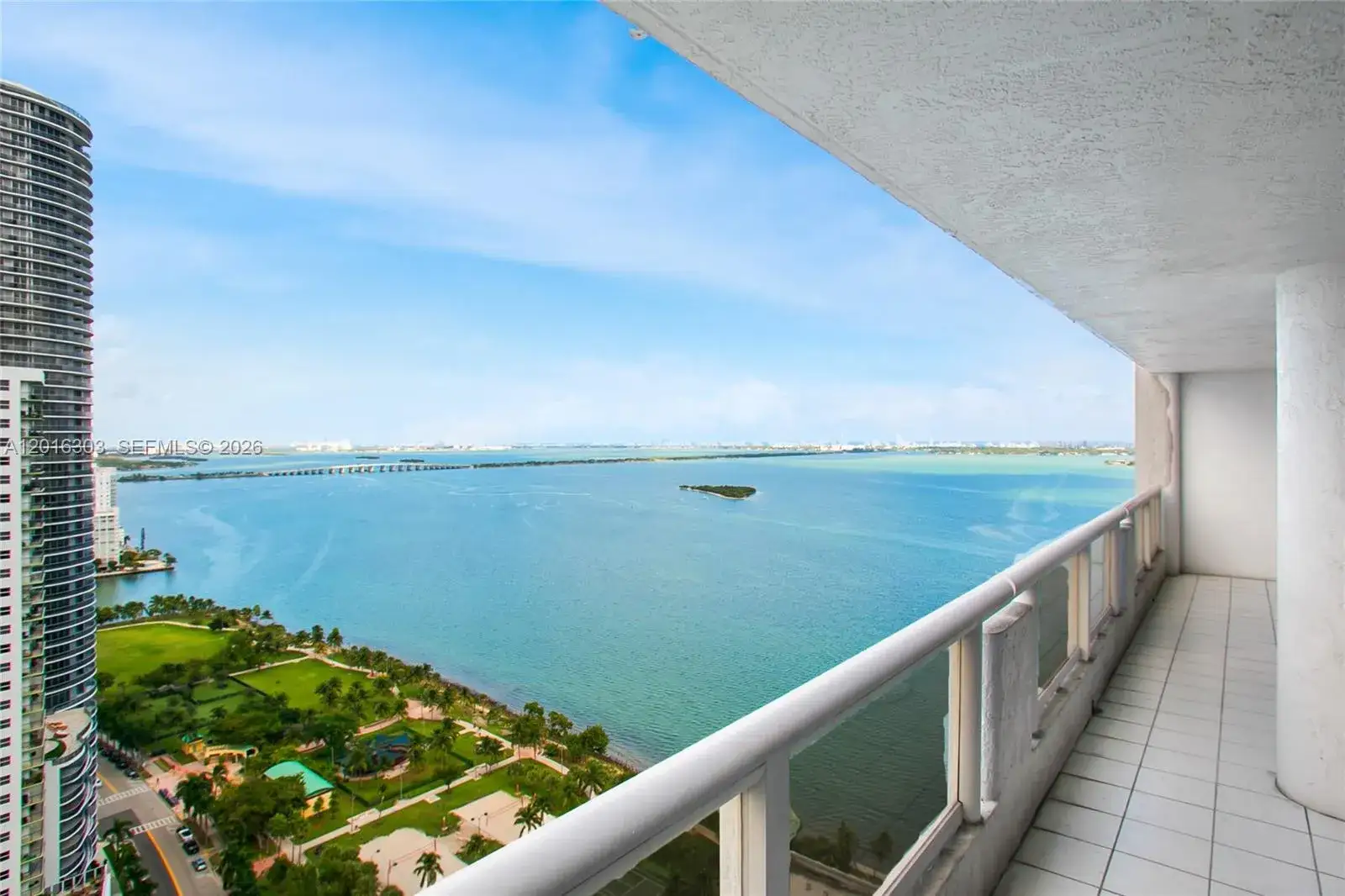 3 bedroom 3 bath Residential Lease for rent at 1717 N Bayshore Dr # 3751, Miami FL 33132