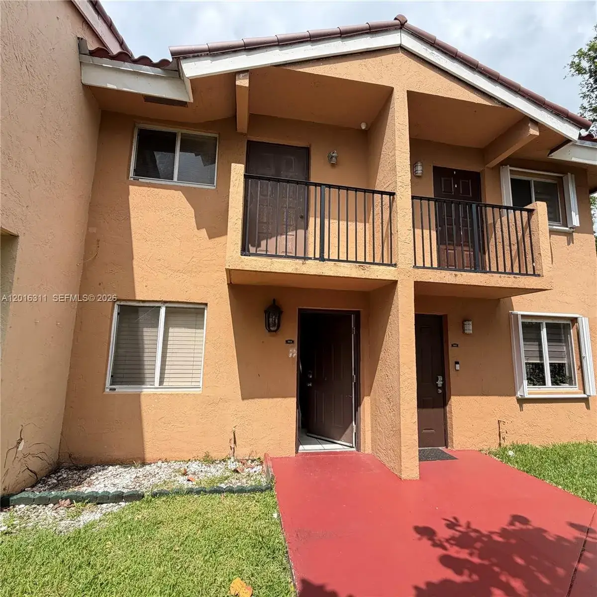 2 bedroom 1 bath Residential Lease for rent at 680 NW 82nd Pl # 264, Miami FL 33126