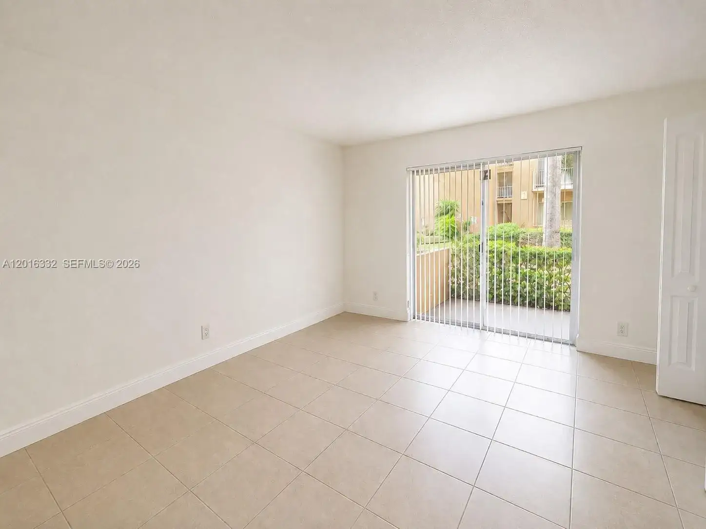 2 bedroom 2 bath Residential for sale at 17911 NW 68th Ave # M201, Hialeah FL 33015