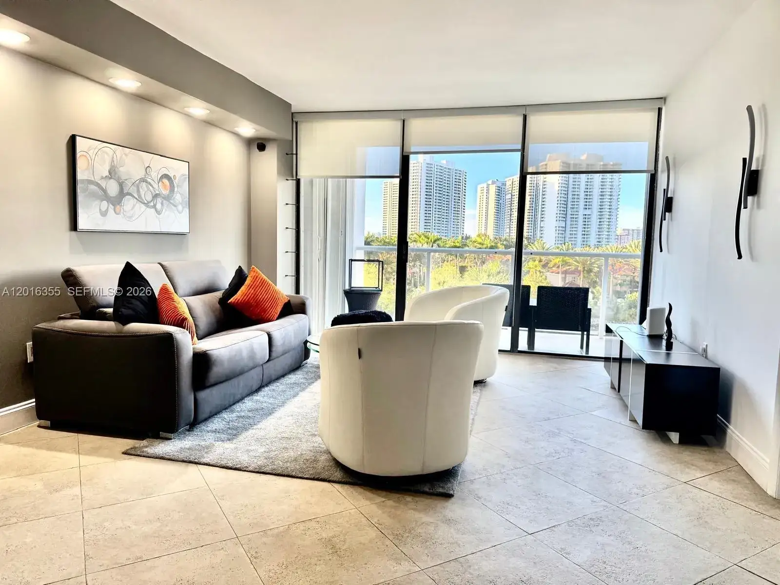 2 bedroom 2 bath Residential for sale at 3701 N Country Club Dr # 502, Aventura FL 33180