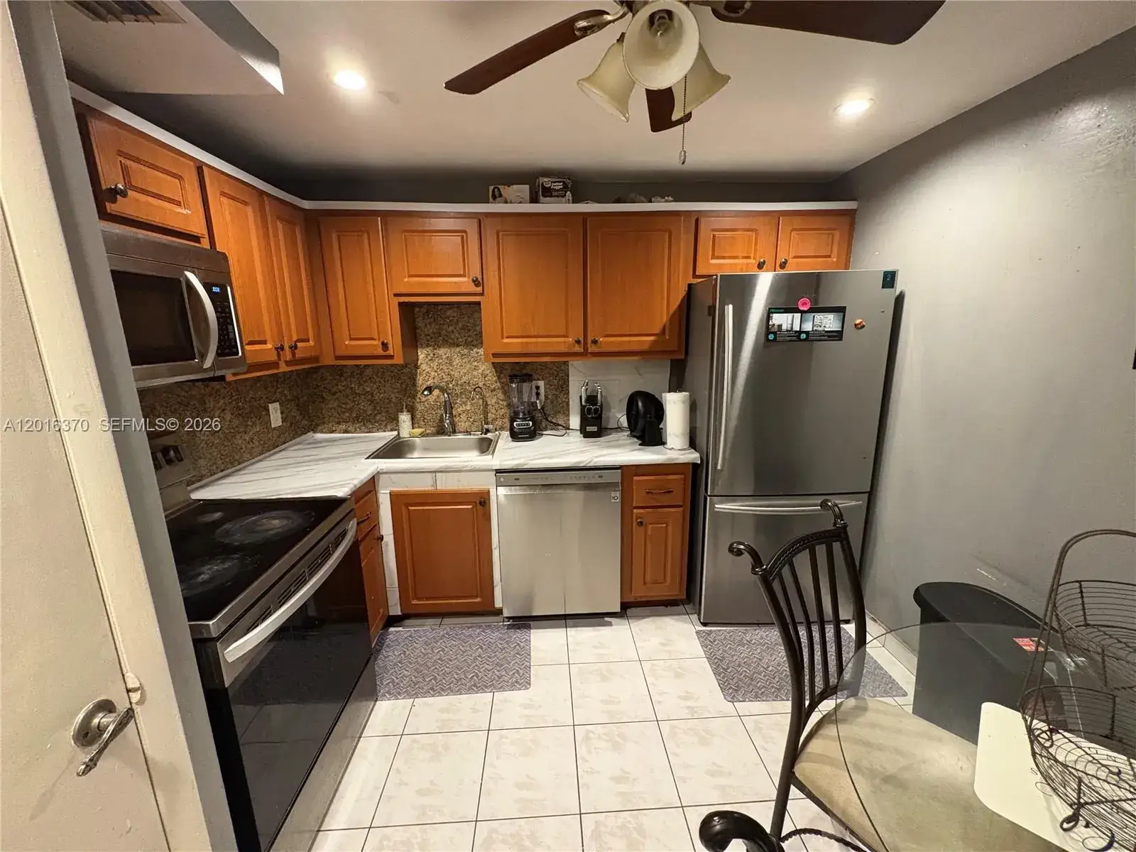 2 bedroom 2 bath Residential for sale at 4152 Inverrary Dr # 303, Lauderhill FL 33319
