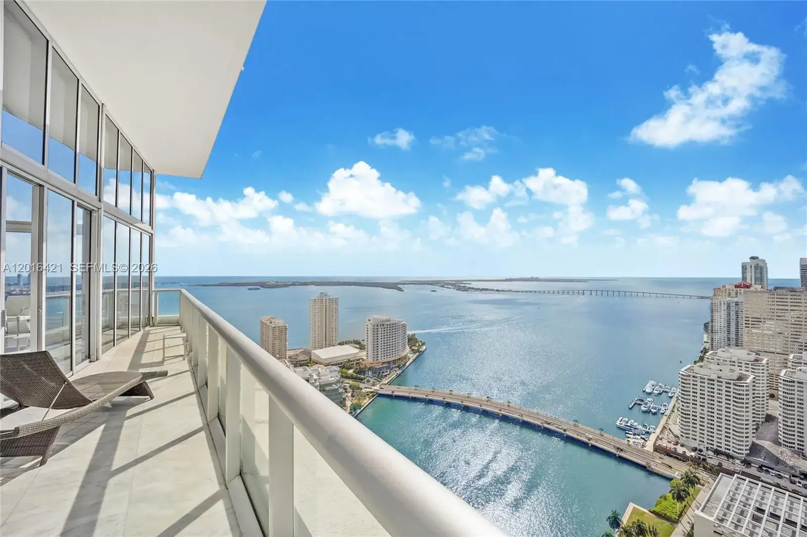 3 bedroom 2 bath Residential Lease for rent at 495 BRICKELL AVE # 4101, Miami FL 33131