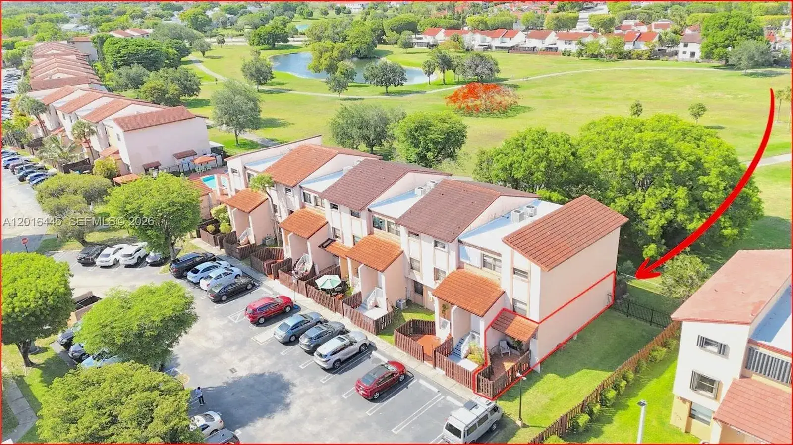 2 bedroom 2 bath Residential for sale at 425 W Park Dr # 10, Miami FL 33172