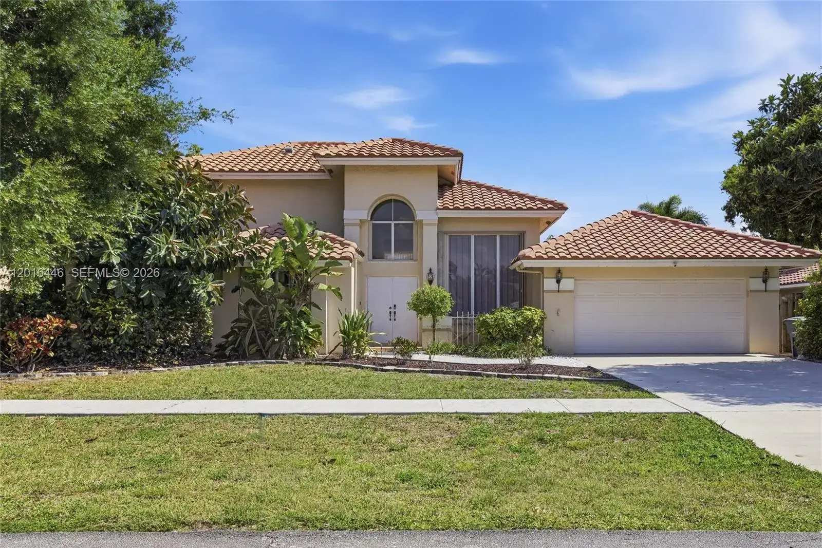 4 bedroom 3 bath Residential for sale at 9612 N Carousel Cir N, Boca Raton FL 33434