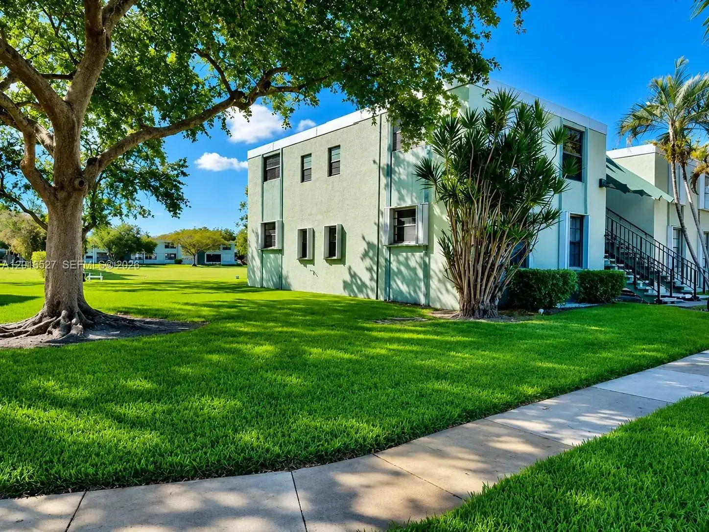 2 bedroom 2 bath Residential for sale at 7396 NW 18th St # 101, Margate FL 33063