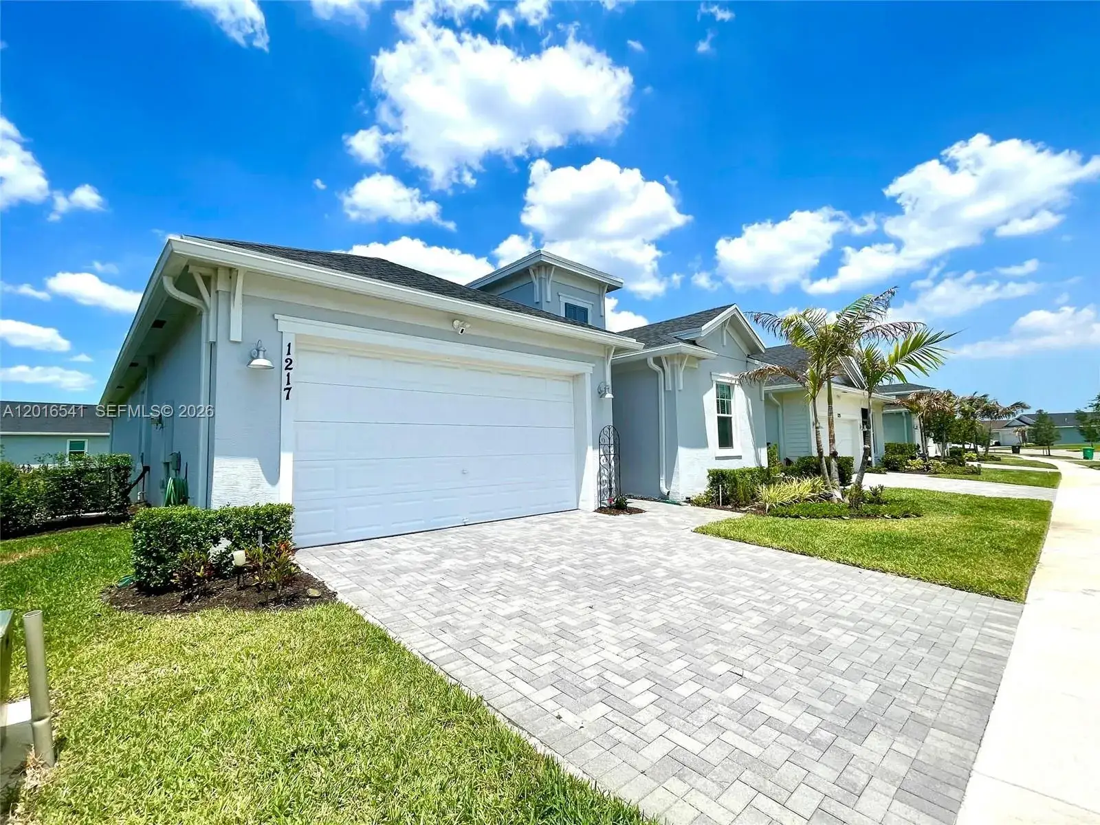 3 bedroom 3 bath Residential for sale at 1217 SE Crosswood Way, Port St. Lucie FL 34984