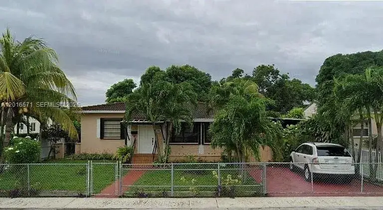 3 bedroom 1 bath Residential for sale at 50 E 44th St, Hialeah FL 33013