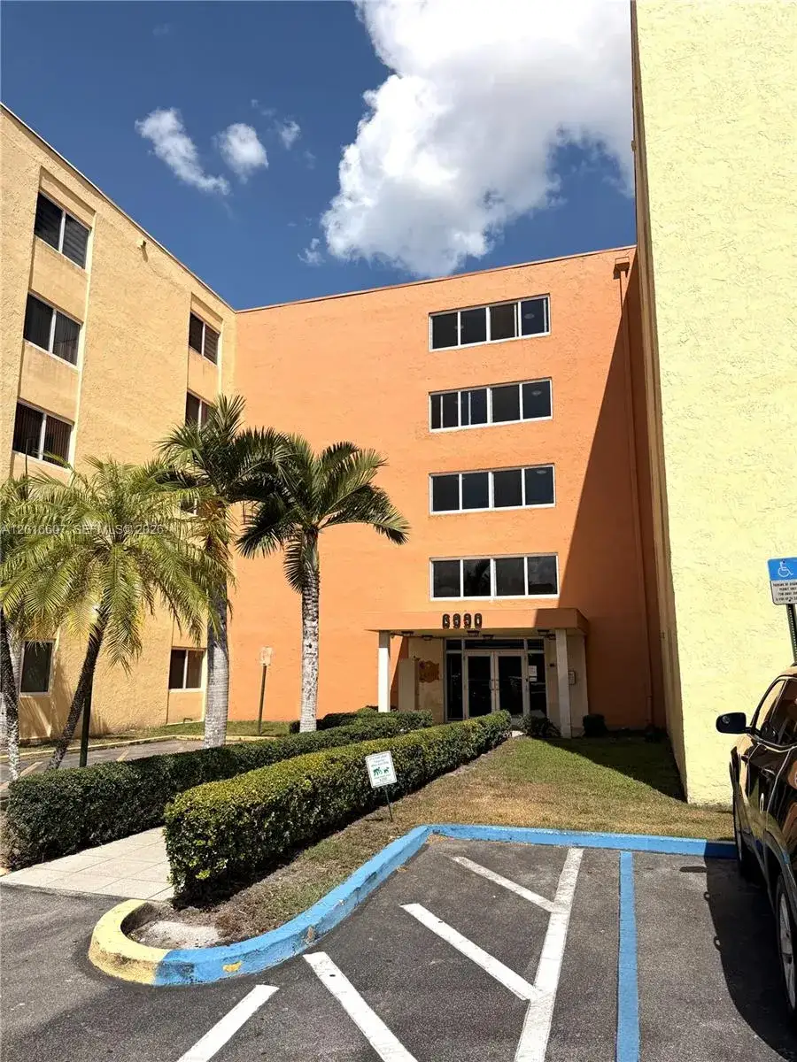 1 bath Residential Lease for rent at 6990 NW 186th St # 210A, Hialeah FL 33015