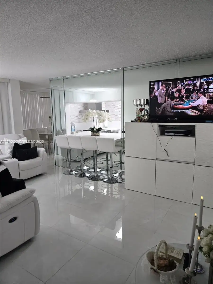 2 bedroom 2 bath Residential for sale at 9410 Live Oak Pl # 103, Davie FL 33324