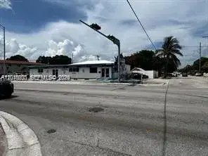 Commercial Sale for sale at 918 E 2nd Ave, Hialeah FL 33010