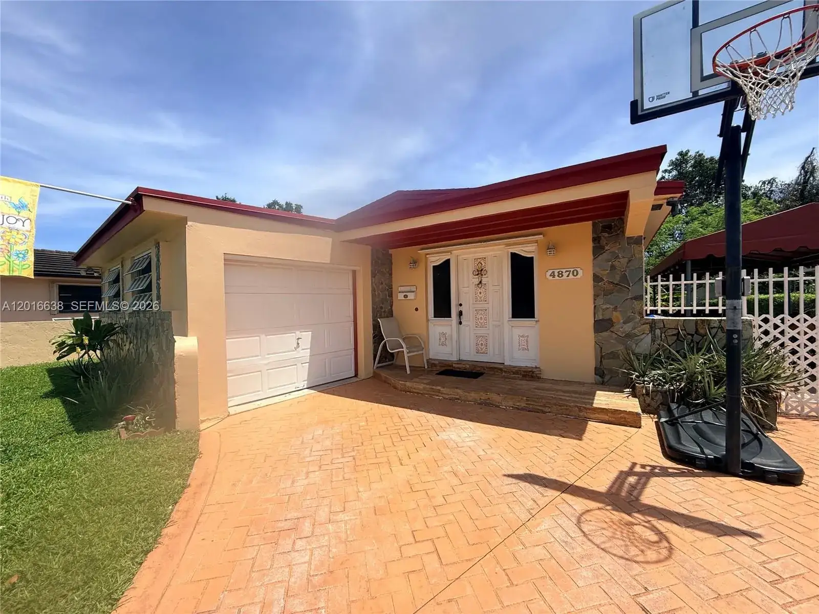 4 bedroom 3 bath Residential for sale at 4870 SW 6th St, Miami FL 33134