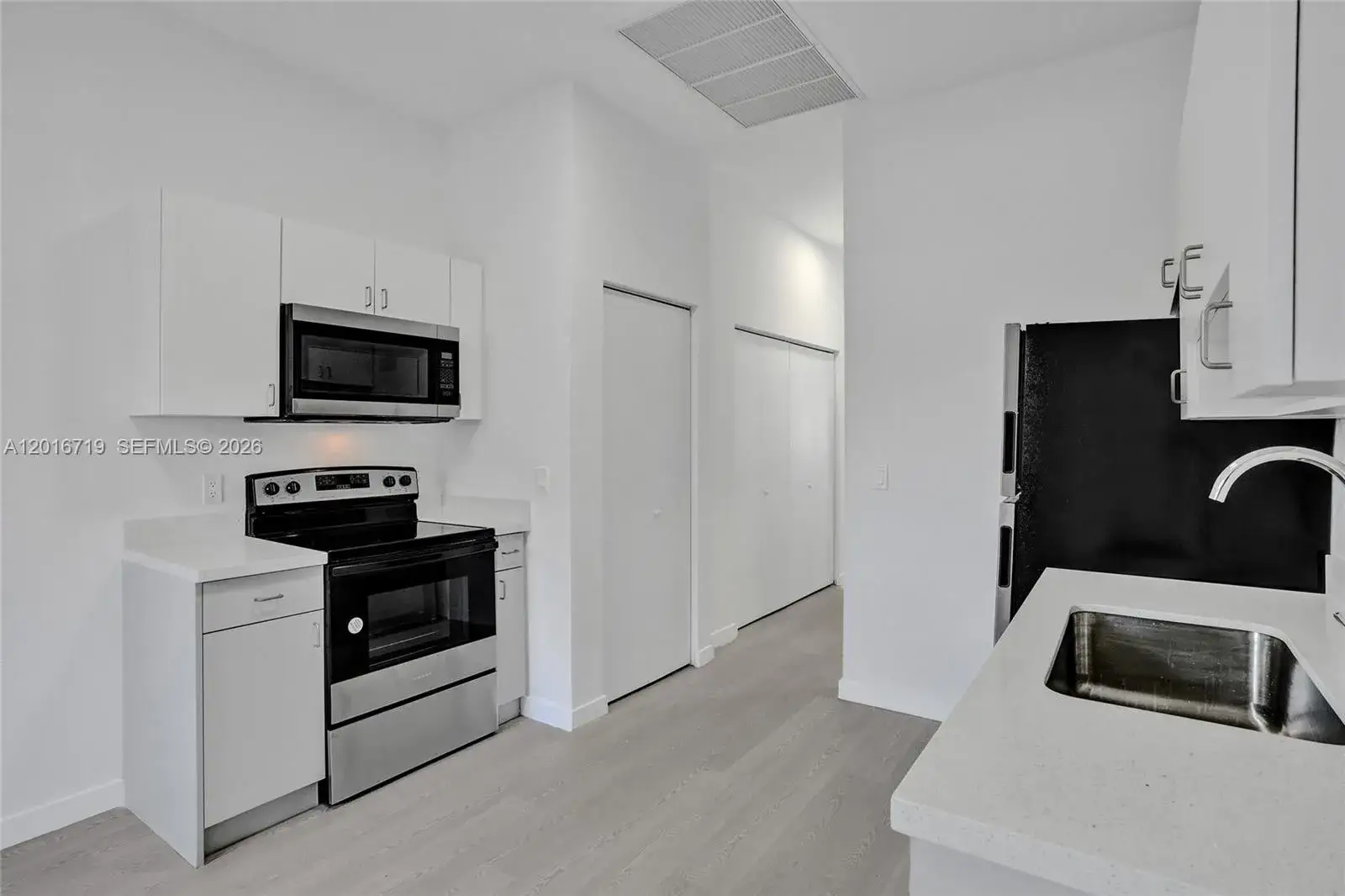1 bedroom 1 bath Residential Lease for rent at 1567 NW 1st St # 2, Miami FL 33125