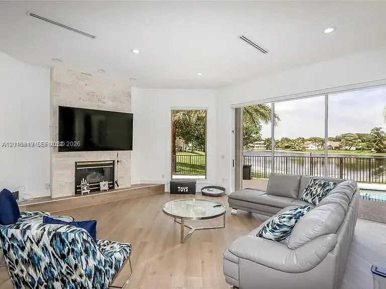 5 bedroom 7 bath Residential for sale at 14332 Ardoch Pl, Miami Lakes FL 33016