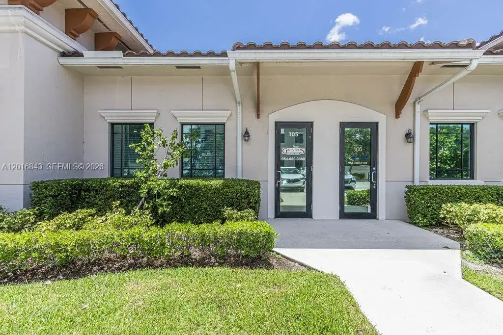 Commercial Sale for sale at 10600 Griffin Rd # 105, Cooper City FL 33328