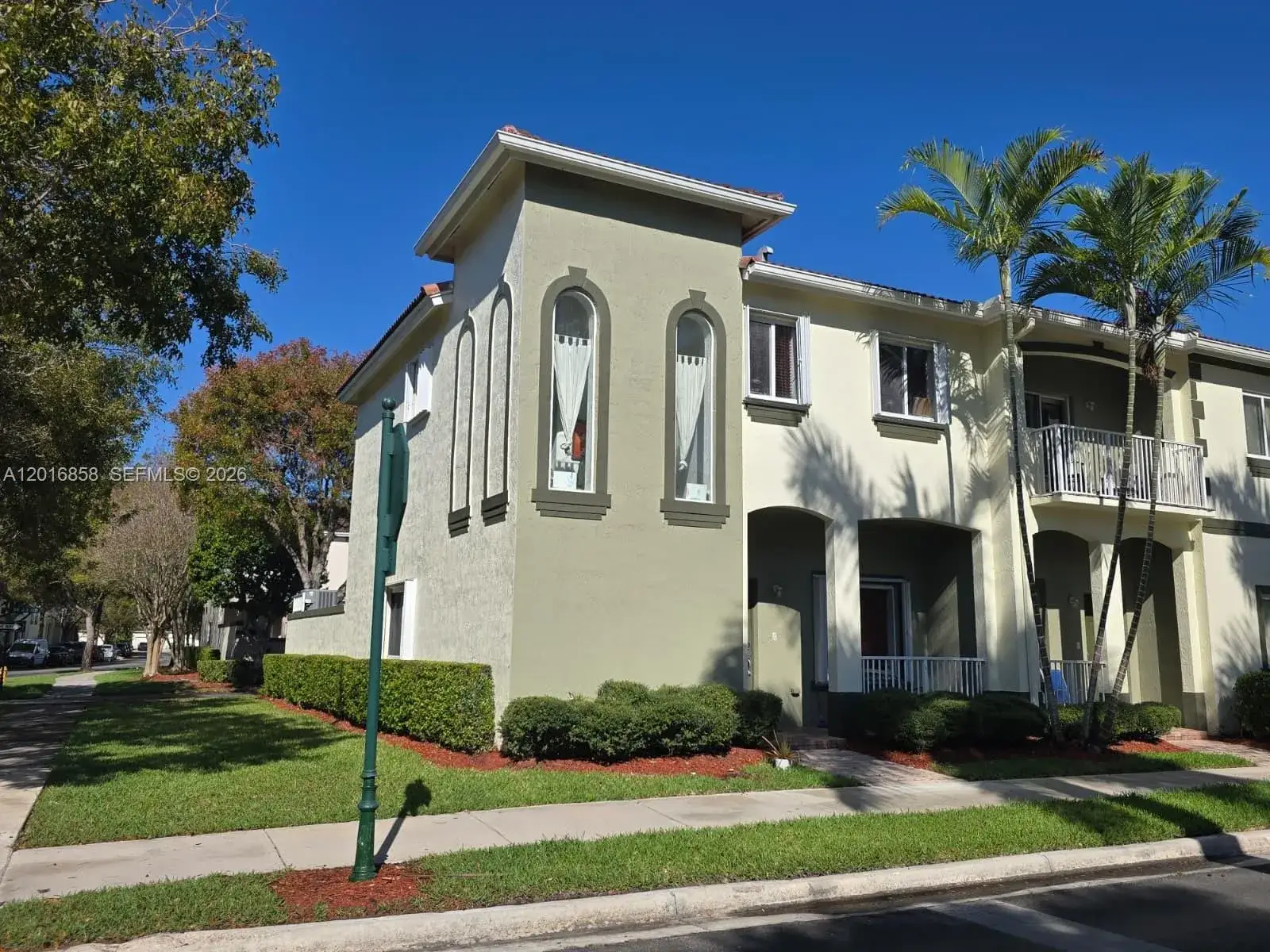 3 bedroom 2 bath Residential for sale at 1987 SE 23rd Rd, Homestead FL 33035