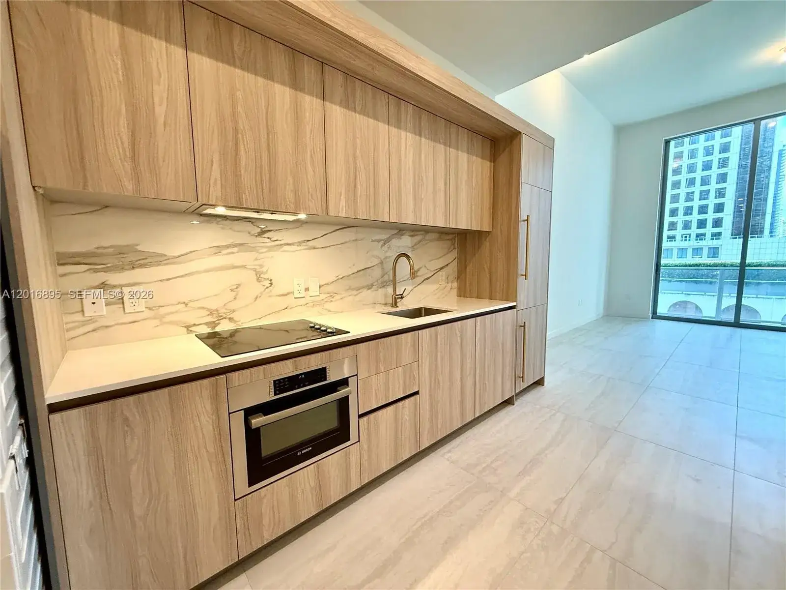 1 bath Residential Lease for rent at 77 SE 5 st # 1213, Miami FL 33131
