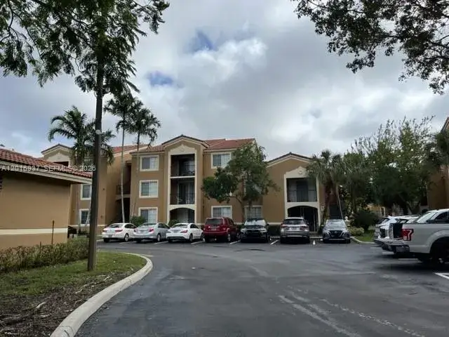 2 bedroom 2 bath Residential Lease for rent at 8000 N Nob Hill Rd # 206, Tamarac FL 33321