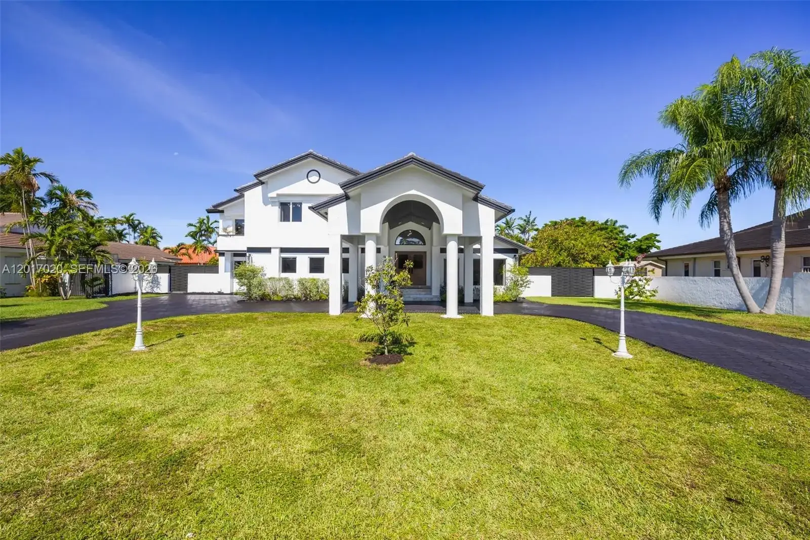 4 bedroom 4 bath Residential for sale at 3352 SW 110th Ave, Miami FL 33165