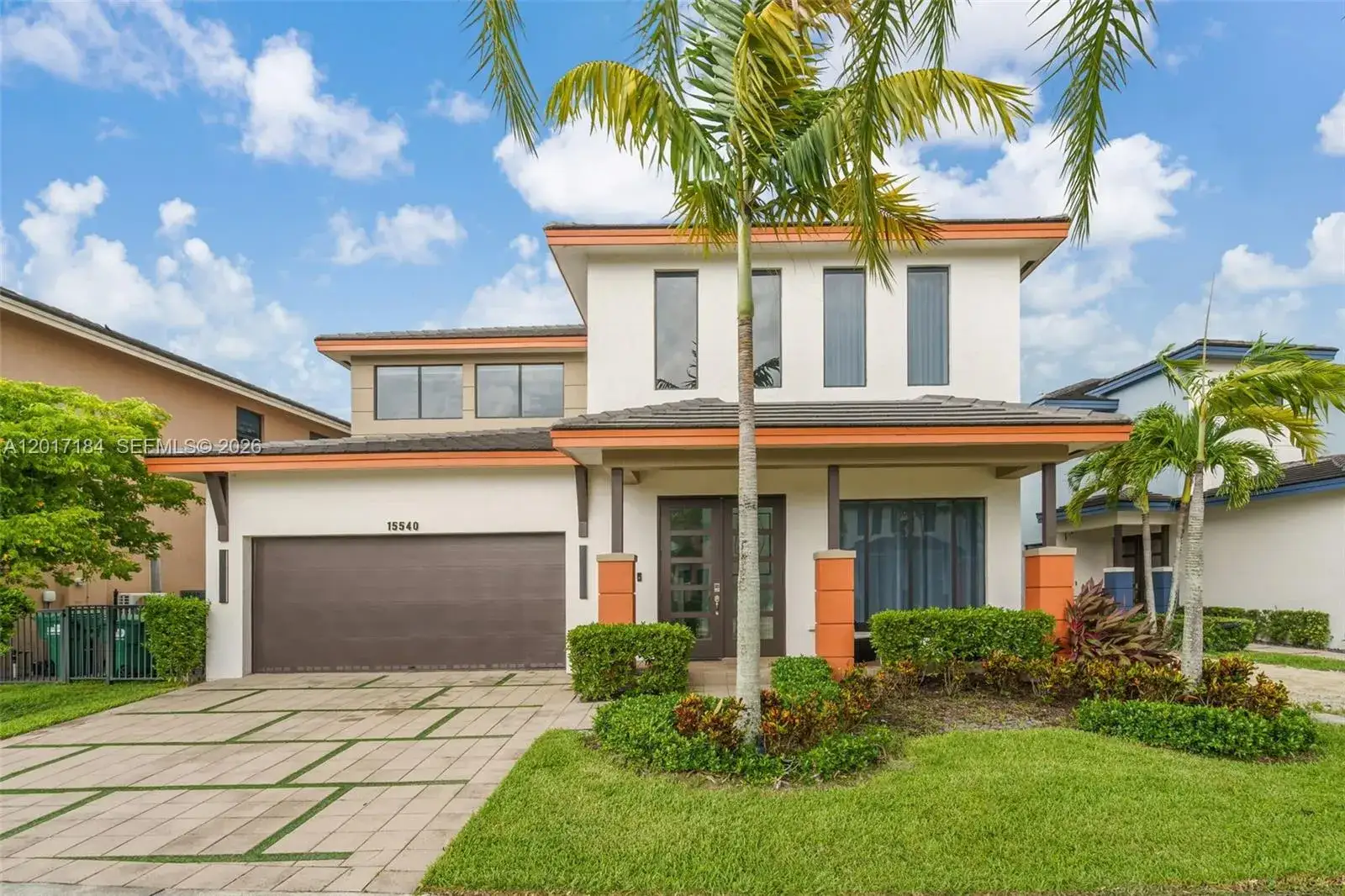 4 bedroom 3 bath Residential for sale at 15540 NW 88th Ave, Miami Lakes FL 33018
