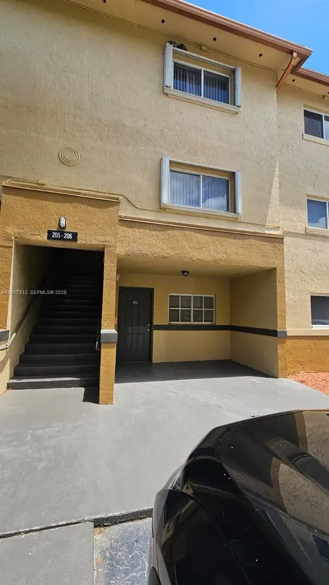 2 bedroom 2 bath Residential Lease for rent at 14910 SW 82nd Ter # 103, Miami FL 33193