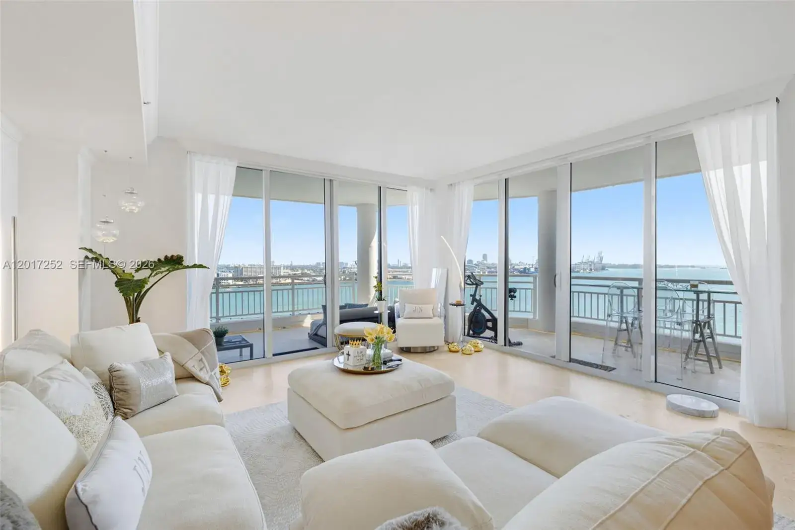 3 bedroom 2 bath Residential Lease for rent at 848 Brickell Key Dr # 1601, Miami FL 33131