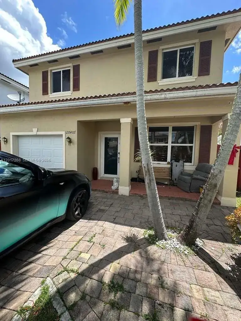 5 bedroom 3 bath Residential for sale at 28407 SW 129th Pl, Homestead FL 33033