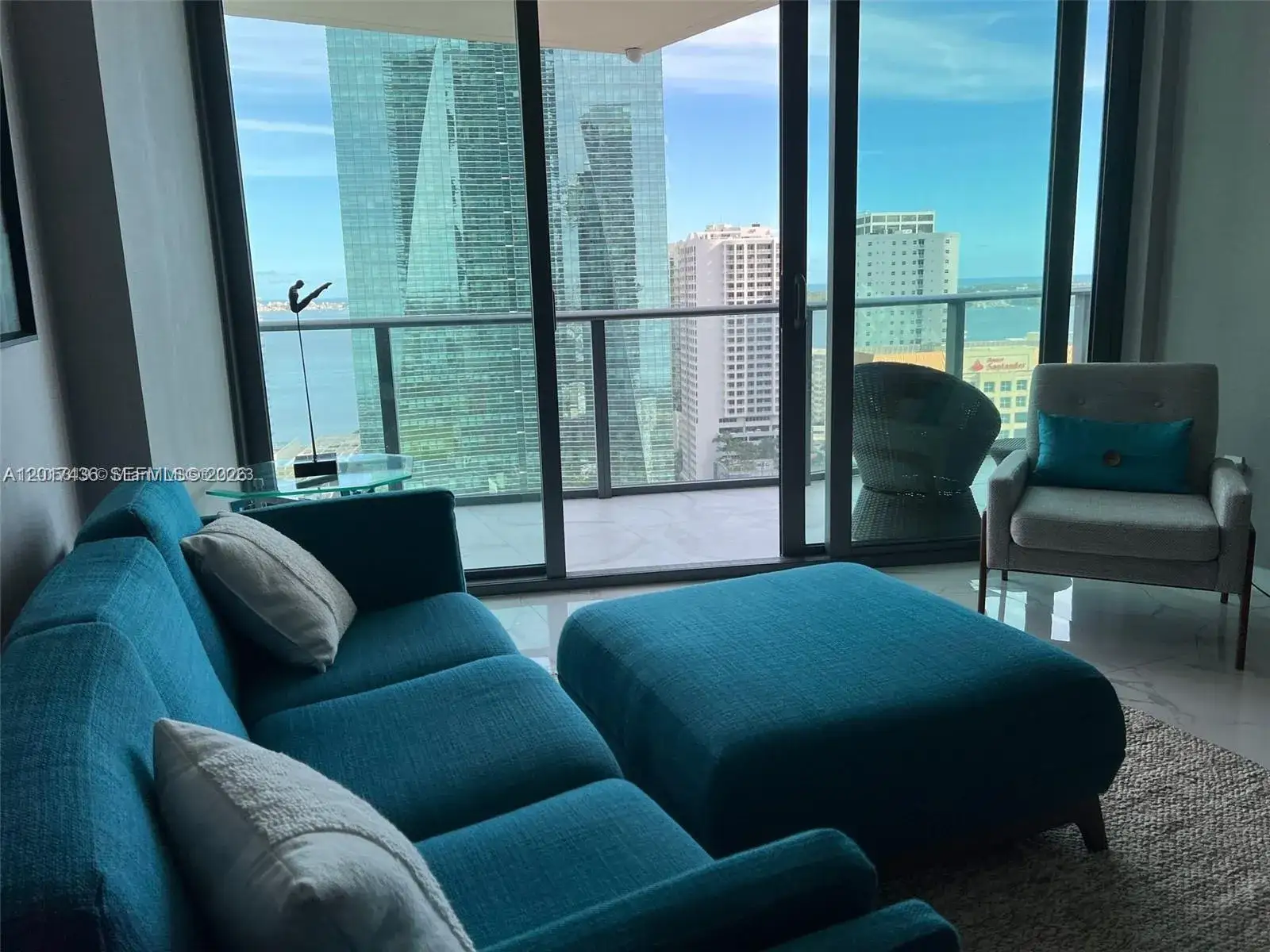 1 bedroom 1 bath Residential Lease for rent at 1300 S Miami Ave # 2104, Miami FL 33130