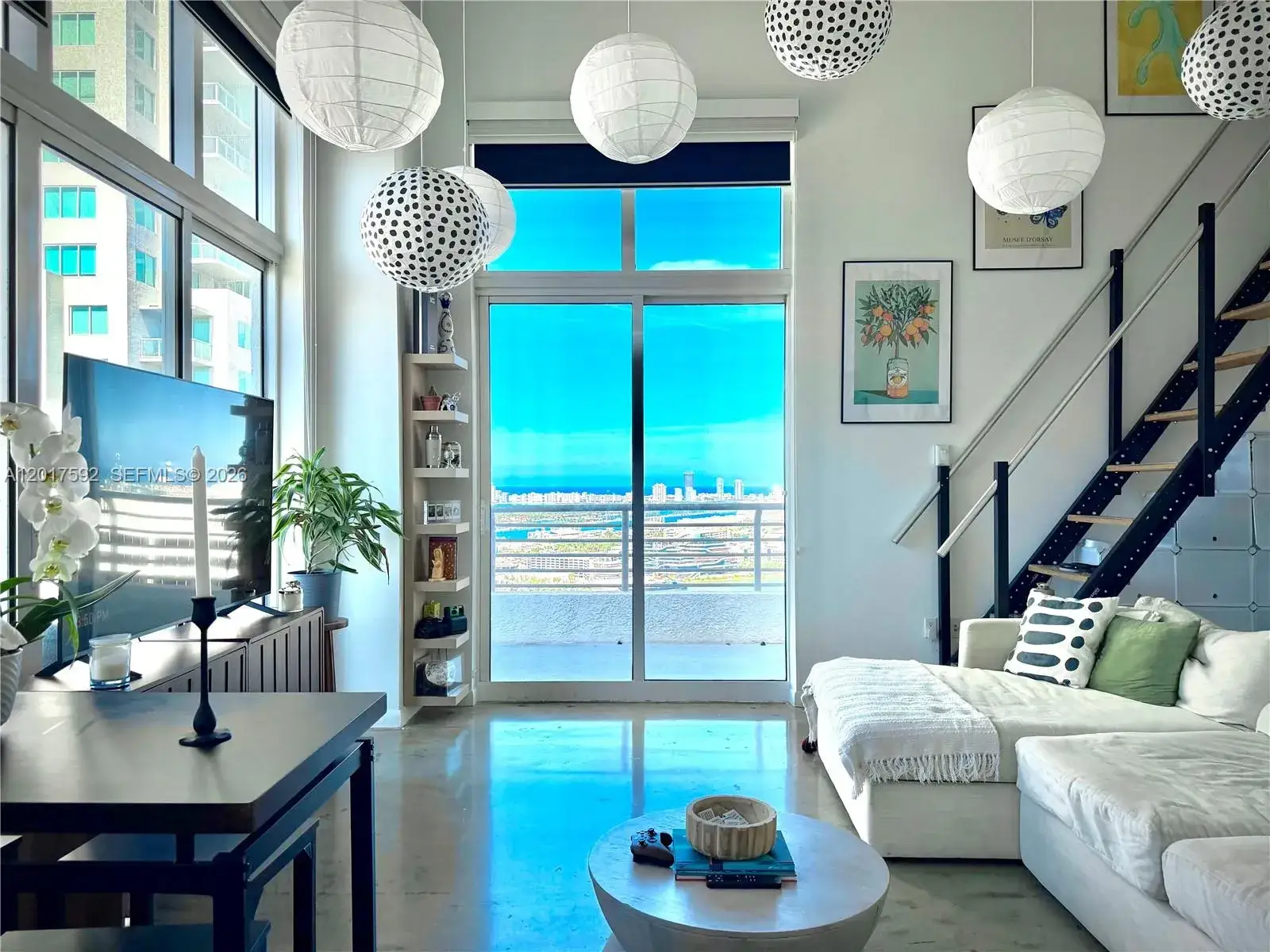 3 bedroom 2 bath Residential Lease for rent at 133 NE 2nd Ave # 3501, Miami FL 33132
