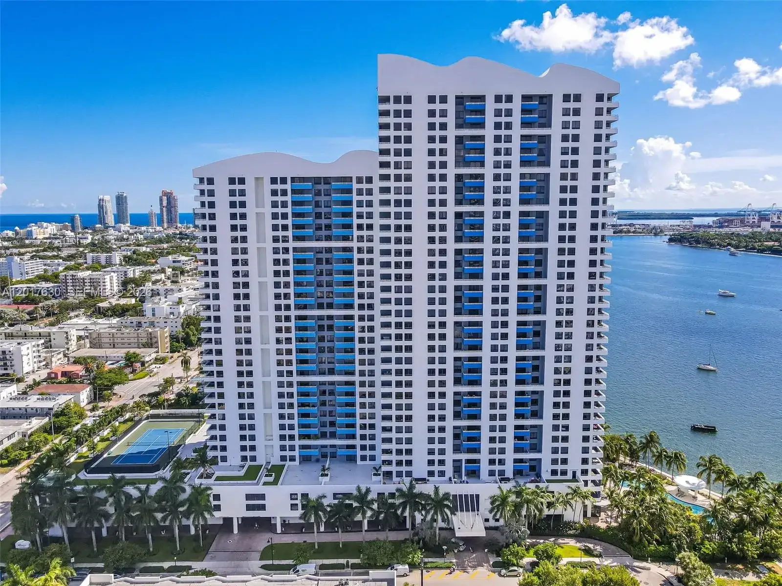 1 bedroom 1 bath Residential Lease for rent at 1330 West Ave # 3003, Miami Beach FL 33139