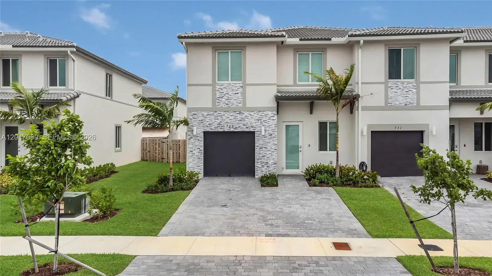 4 bedroom 3 bath Residential for sale at 725 SE 14th Ct, Homestead FL 33034