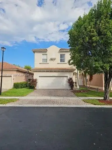 3 bedroom 2 bath Residential for sale at 2160 NE 37th Rd, Homestead FL 33033