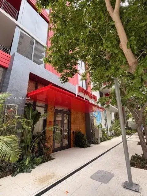 1 bath Residential Lease for rent at 90 NE 32 # 823, Miami FL 33127
