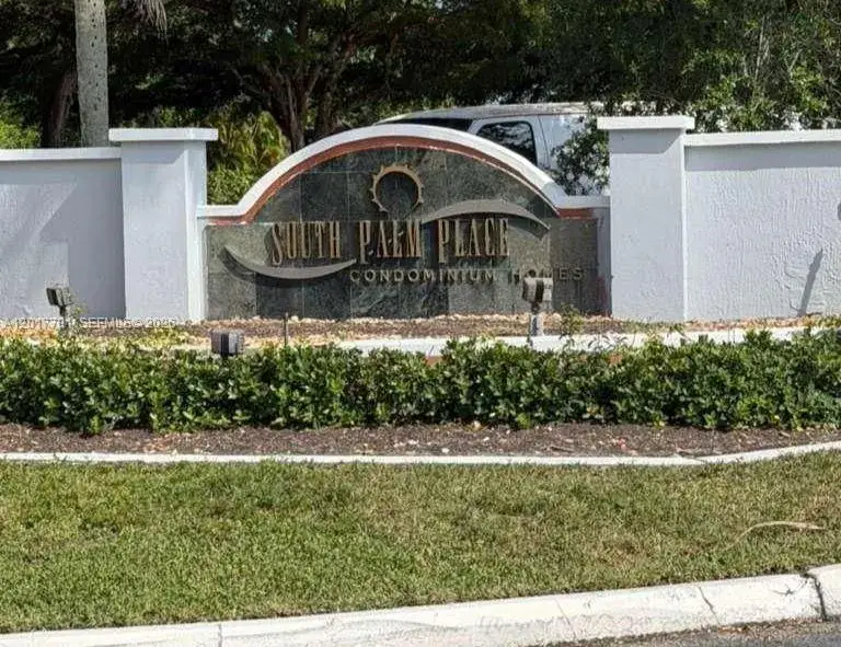 2 bedroom 2 bath Residential for sale at 7610 Westwood Dr # 122, Tamarac FL 33321