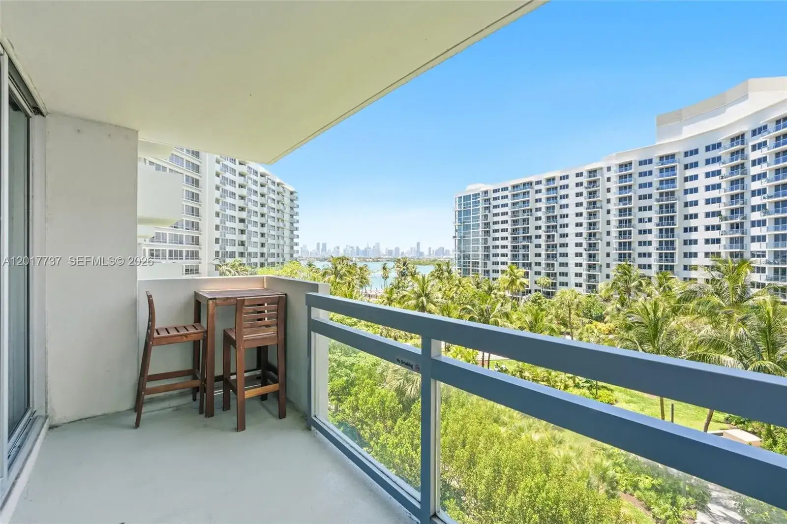 1 bedroom 1 bath Residential for sale at 1500 Bay Rd # 666S, Miami Beach FL 33139
