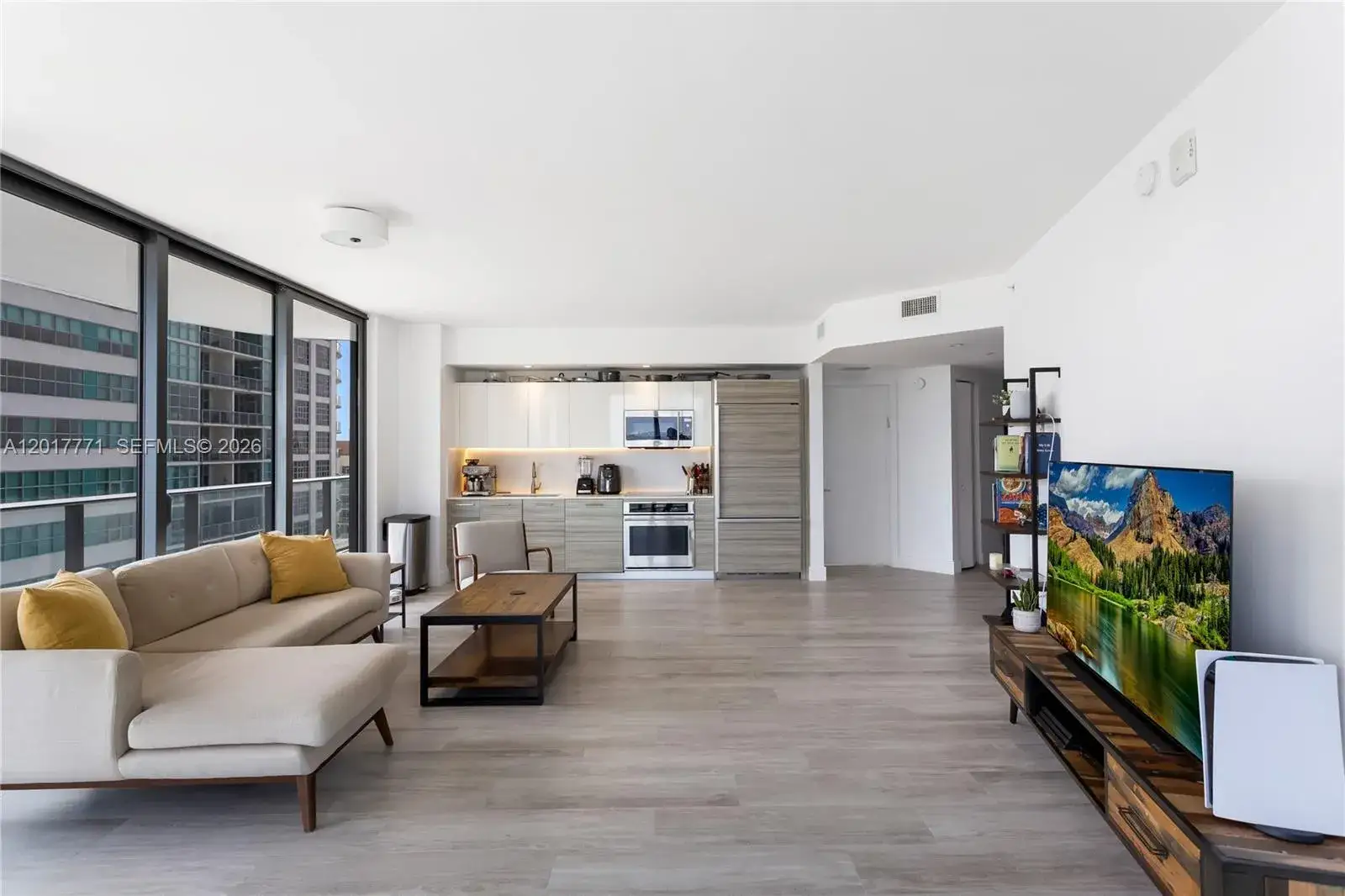 2 bedroom 2 bath Residential for sale at 121 NE 34th St # 1204, Miami FL 33137