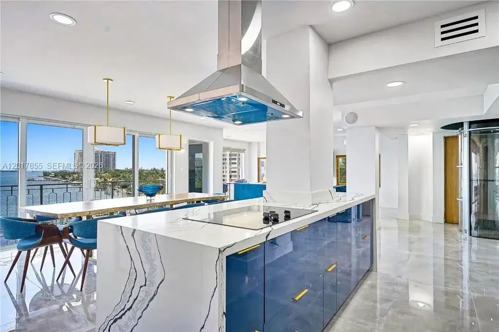 1 bedroom 1 bath Residential Lease for rent at 11111 Biscayne Blvd # 7E, Miami FL 33181