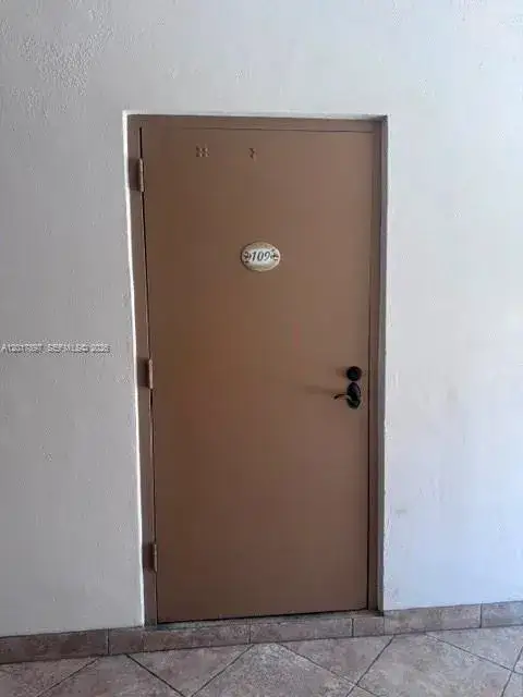 2 bedroom 2 bath Residential Lease for rent at 615 NE 12th Ave # 109, Fort Lauderdale FL 33304