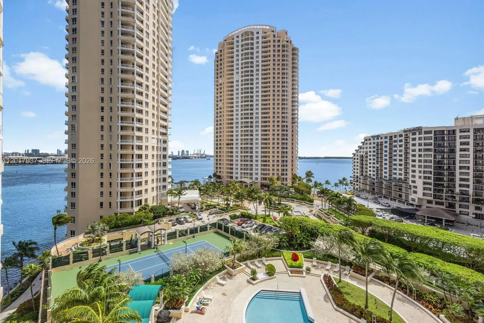 2 bedroom 2 bath Residential for sale at 888 Brickell Key Dr # 1207, Miami FL 33131